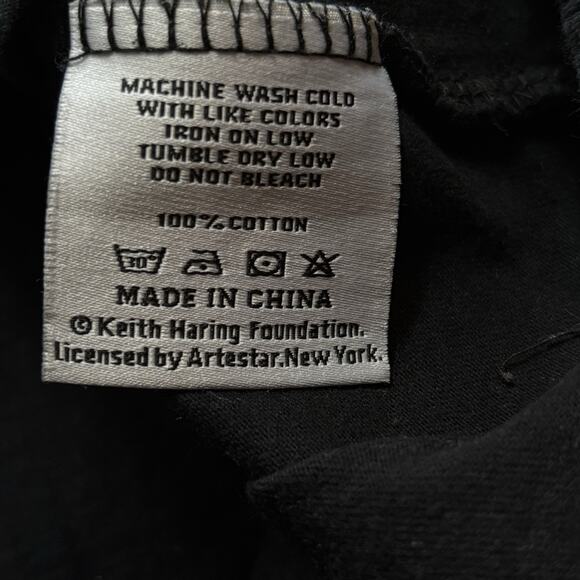 Keith Haring x Shoe Palace Black Tee 2XL Embroidered Signature Heart Pocket - Picture 4 of 6